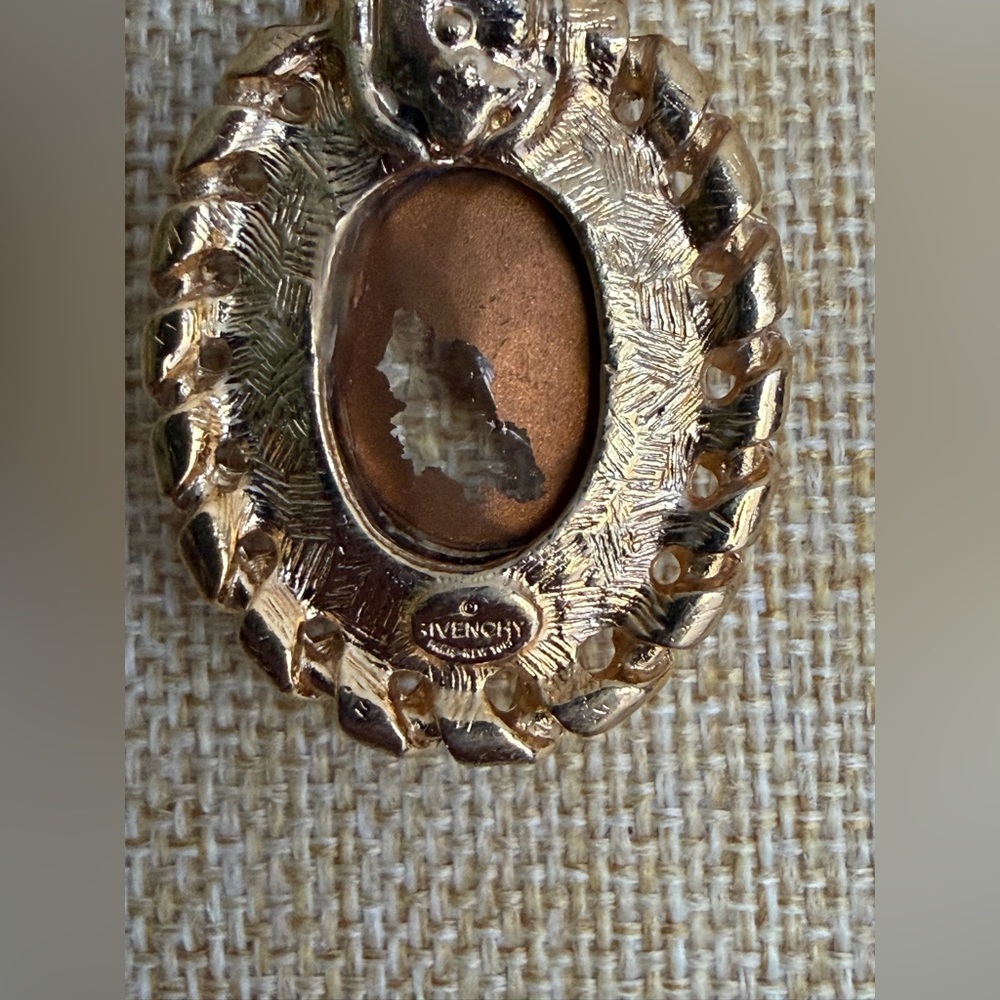 Givenchy Paris New York Vintage Multi Strand Gold-Plated and Rhinestone Necklace - Picture 4 of 17